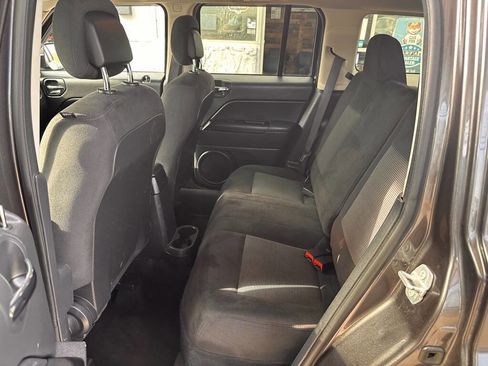 Used 2016 Jeep Patriot Latitude FWD image 15