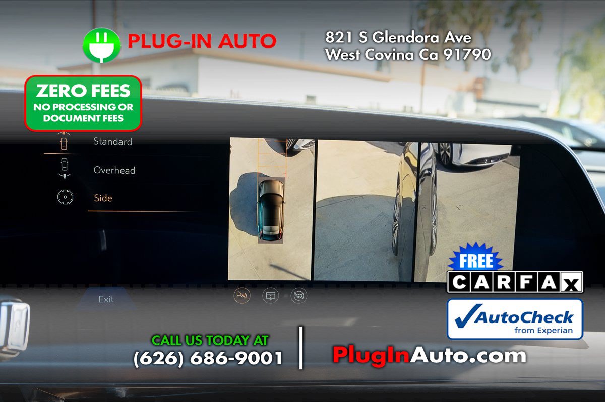 Used 2024 Cadillac Lyriq Luxury w/ LPO, Floor Liner Package RWD image 40