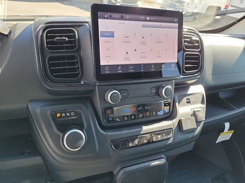 New 2024 RAM ProMaster 3500 w/ Delivery Van Package FWD image 6