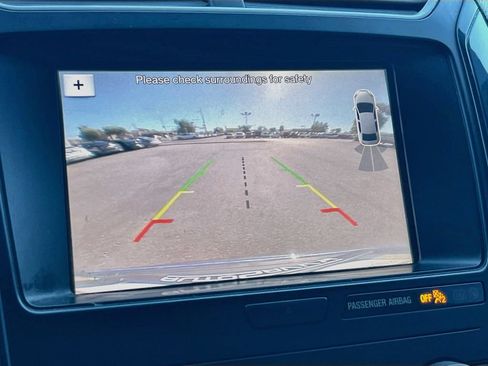 Used 2018 Ford Explorer XLT w/ Equipment Group 201A FWD image 13