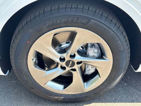 New 2026 Genesis GV70 2.5T AWD/4WD image 13