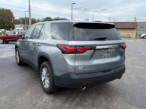 Used 2023 Chevrolet Traverse LT AWD/4WD image 4