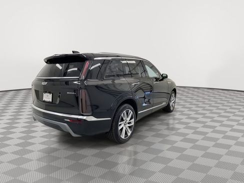 New 2026 Cadillac Vistiq Luxury w/ LPO, Floor Liner Package AWD/4WD image 11