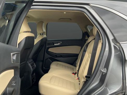 Used 2022 Ford Edge SEL AWD/4WD image 19