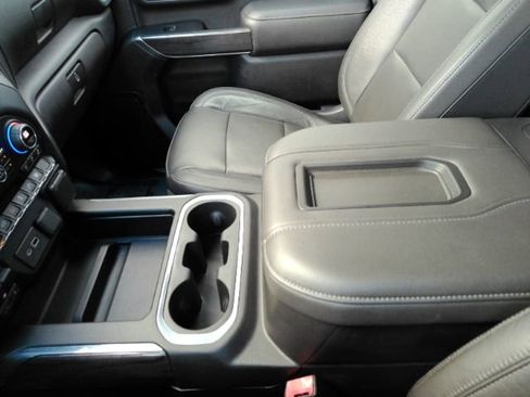 Used 2020 Chevrolet Silverado 3500 LTZ w/ LTZ Texas Edition image 37