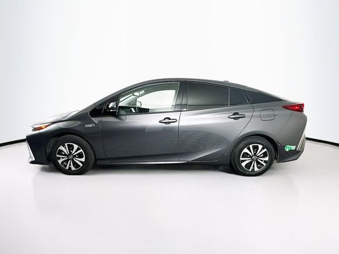 Used 2017 Toyota Prius Prime Advanced image 4