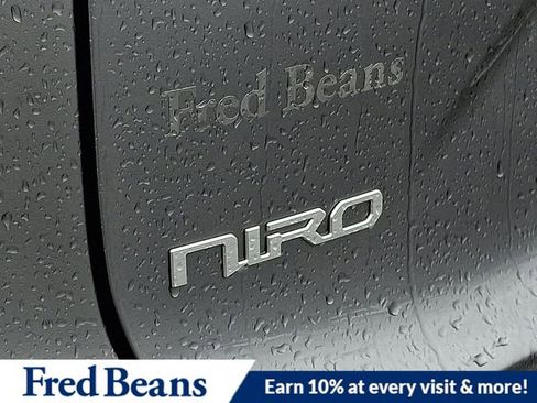 New 2025 Kia Niro EX image 18