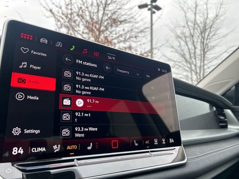 New 2026 Volkswagen Tiguan SE AWD/4WD image 18