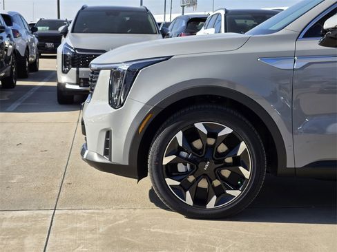 New 2026 Kia Sorento EX image 10