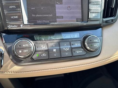 Used 2015 Toyota RAV4 Limited w/ Technology Package image 17