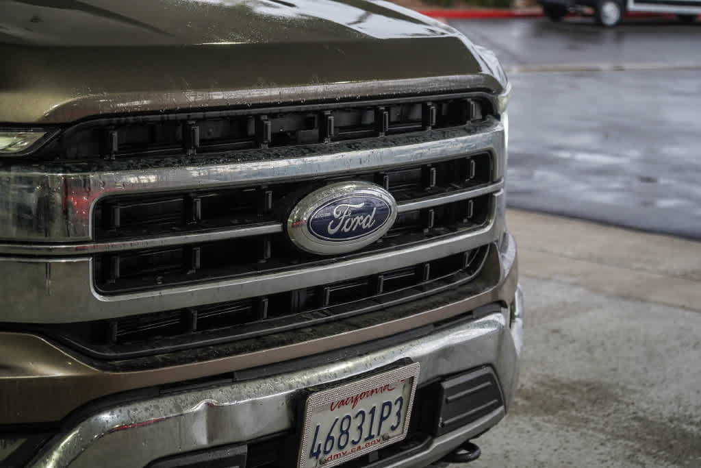 Used 2022 Ford F150 Lariat w/ Max Trailer Tow Package AWD/4WD image 5