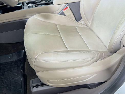 Used 2022 Lincoln Corsair AWD w/ Equipment Group 101A image 21