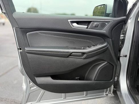 Certified 2024 Ford Edge Titanium image 5