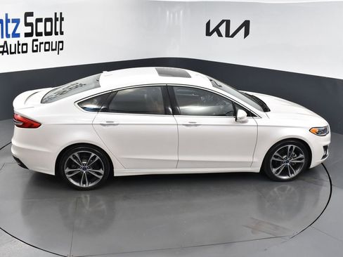 Used 2019 Ford Fusion Titanium image 14