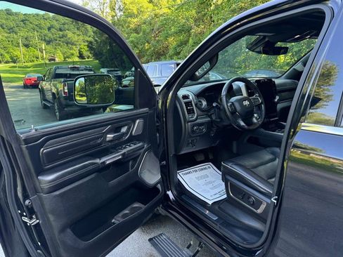 Used 2019 RAM 1500 Limited AWD/4WD image 9