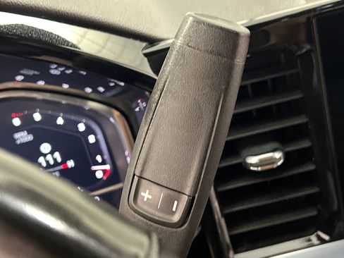 Used 2025 GMC Sierra 1500 SLT AWD/4WD image 43