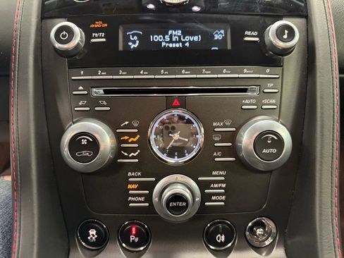 Used 2014 Aston Martin V8 Vantage Coupe image 17