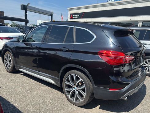 Used 2017 BMW X1 sDrive28i FWD image 3