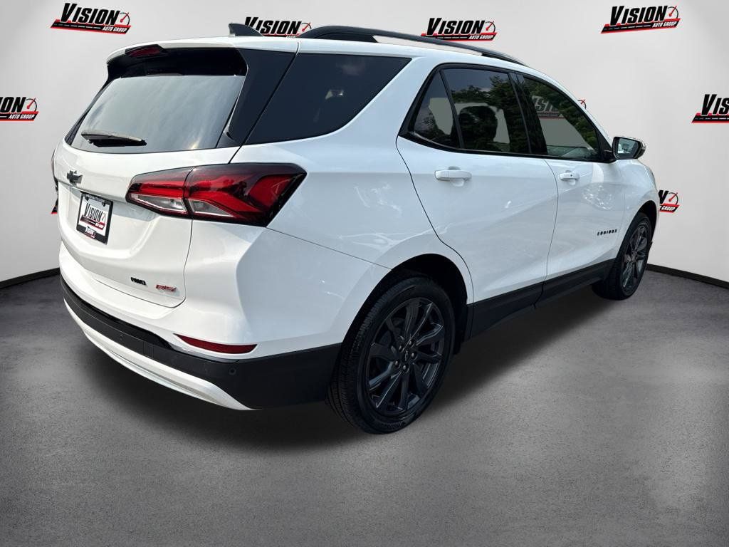 Used 2024 Chevrolet Equinox RS w/ RS Leather Package AWD/4WD image 5