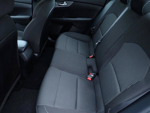 Used 2021 Kia Forte LXS FWD image 8