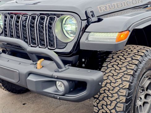 Used 2023 Jeep Wrangler Rubicon 392 image 7