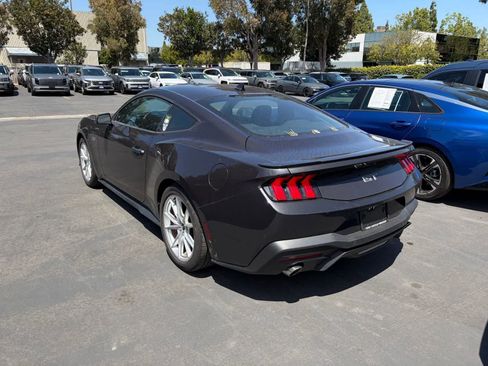 Used 2024 Ford Mustang GT Premium RWD image 4