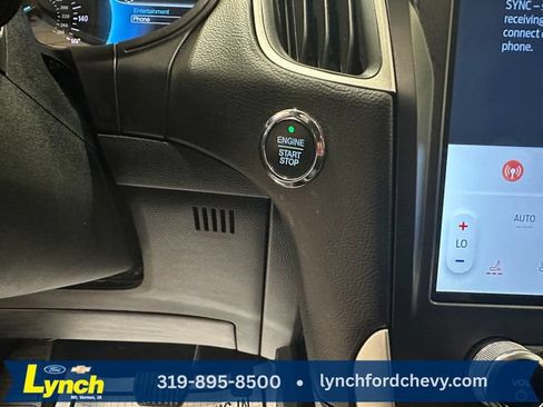 Certified 2024 Ford Edge SEL AWD/4WD image 16