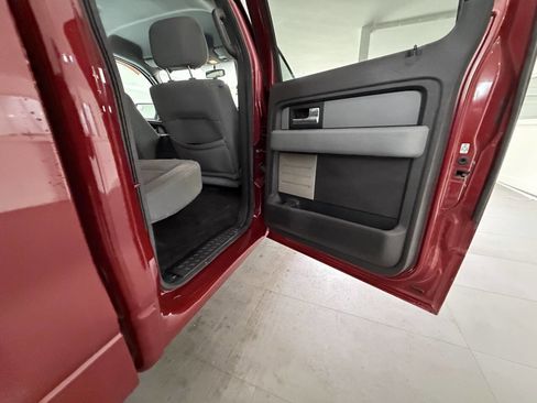 Used 2014 Ford F150 XLT w/ Equipment Group 302A Luxury AWD/4WD image 11