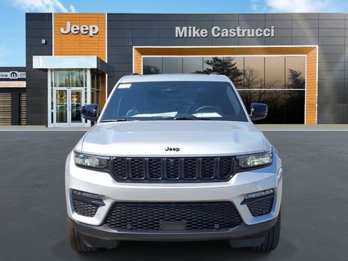 New 2025 Jeep Grand Cherokee Limited w/ Luxury Tech Group II image 2