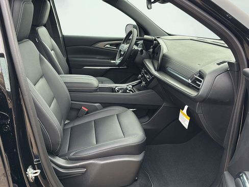 New 2026 Chevrolet Traverse LT w/ Midnight/Sport Edition AWD/4WD image 25