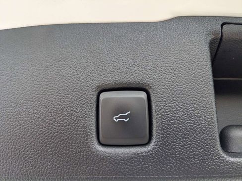 Used 2022 Ford Escape SEL image 14