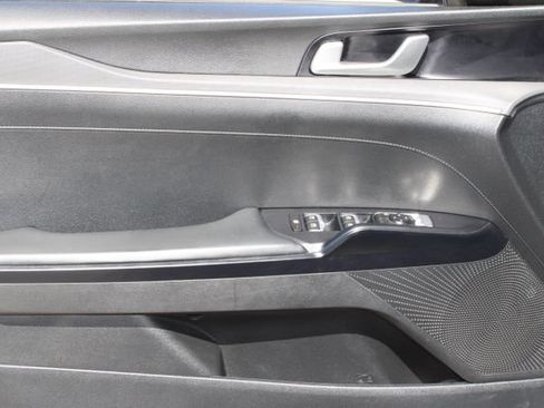 Used 2022 Kia K5 GT-Line FWD image 10