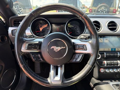 Used 2018 Ford Mustang Premium RWD image 47