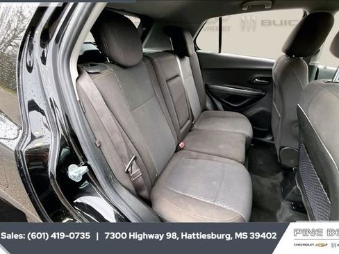 Used 2021 Chevrolet Trax LS w/ Tint and Cruise Package image 20