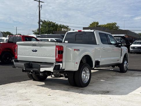 New 2026 Ford F450 Lariat w/ Lariat Ultimate Package AWD/4WD image 3