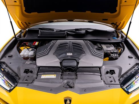 Used 2021 Lamborghini Urus image 62