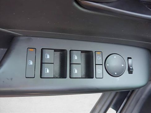 Used 2025 Hyundai Kona SEL FWD image 10