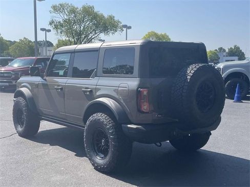 New 2025 Ford Bronco Badlands image 4
