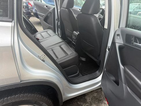 Used 2017 Volkswagen Tiguan S AWD/4WD image 16