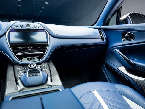 Used 2023 Aston Martin DBX 707 image 44