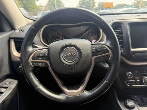 Used 2016 Jeep Cherokee Limited AWD/4WD image 11
