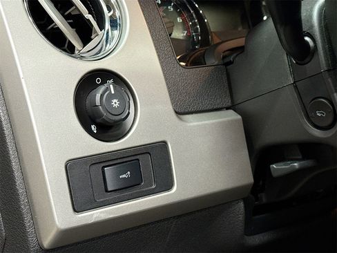 Used 2014 Ford F150 FX4 w/ Equipment Group 402A Luxury image 10