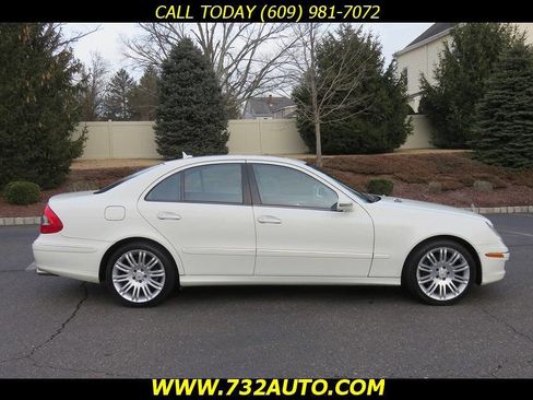 Used 2007 Mercedes-Benz E 350 4MATIC Sedan image 4
