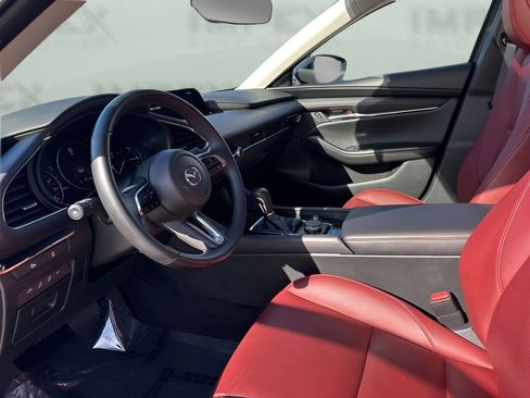 Used 2025 MAZDA MAZDA3 s image 2