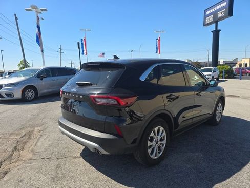 Used 2023 Ford Escape Active w/ Tech Pack #2 FWD image 5