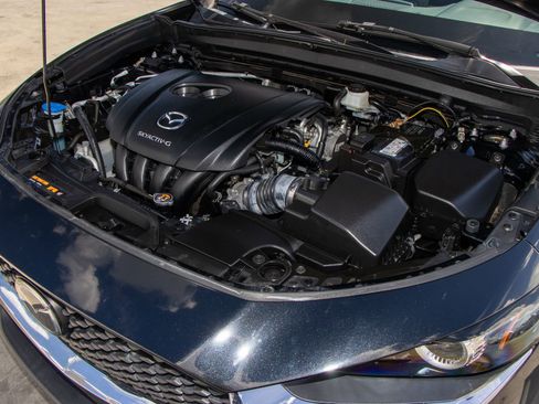 Used 2021 MAZDA CX-30 FWD 2.5 S image 32