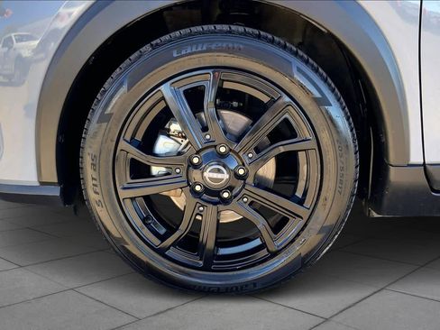 Used 2023 Nissan Kicks SR w/ SR Premium Package image 11