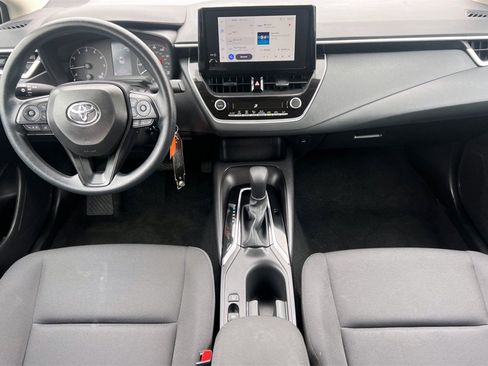 Certified 2025 Toyota Corolla LE image 15