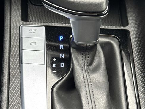 Certified 2025 Hyundai Elantra Sport image 26