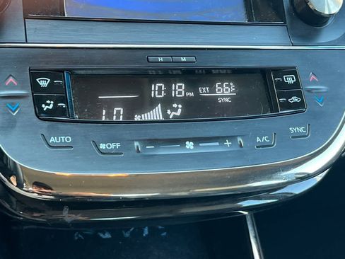 Used 2015 Toyota Avalon XLE FWD image 21